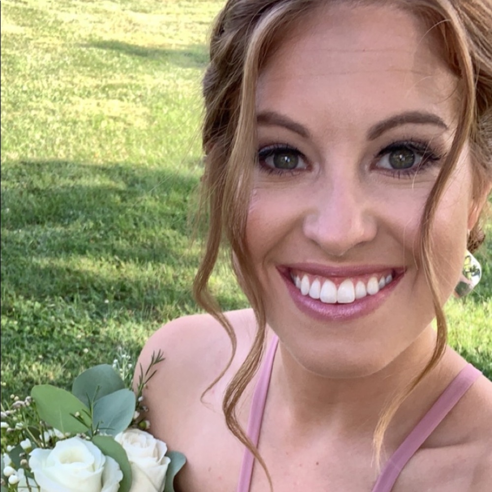 Meet your Posher, Courtney